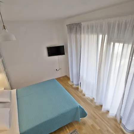 Roses Stobrec Apartment