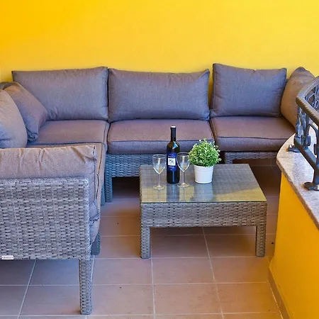 Apartment Roses Stobrec Split